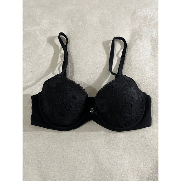 Victoria's Secret Other - VICTORIAS SECRET Body by Victoria Lined Demi Bra Black Lace Cups Underwire 32C